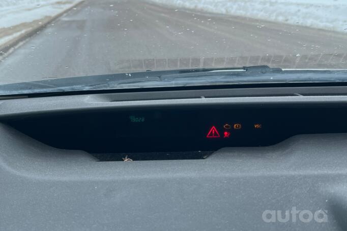 Toyota Prius 2 generation Hatchback