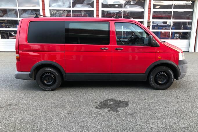 Volkswagen Transporter T5 Minivan 4-doors