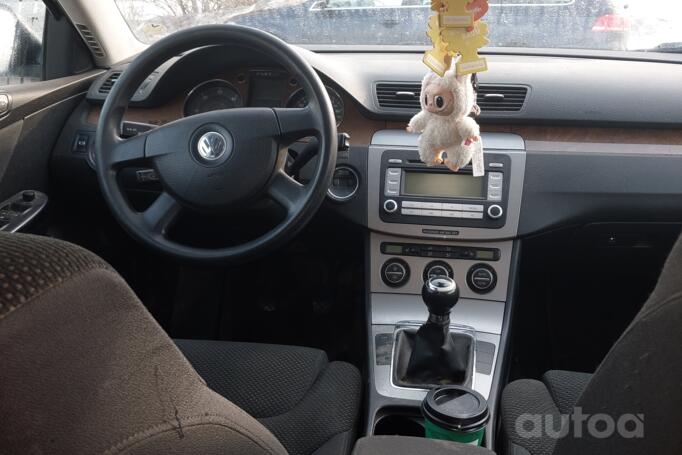 Volkswagen Passat B6 wagon 5-doors