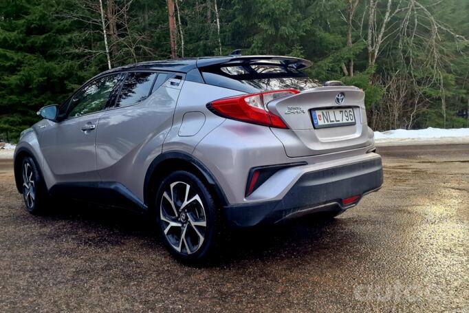 Toyota C-HR 1 generation Crossover