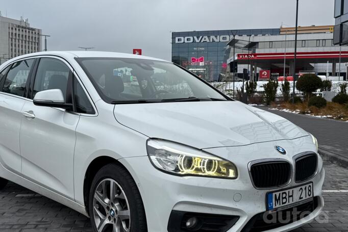 BMW 2 Series Active Tourer F45 Minivan