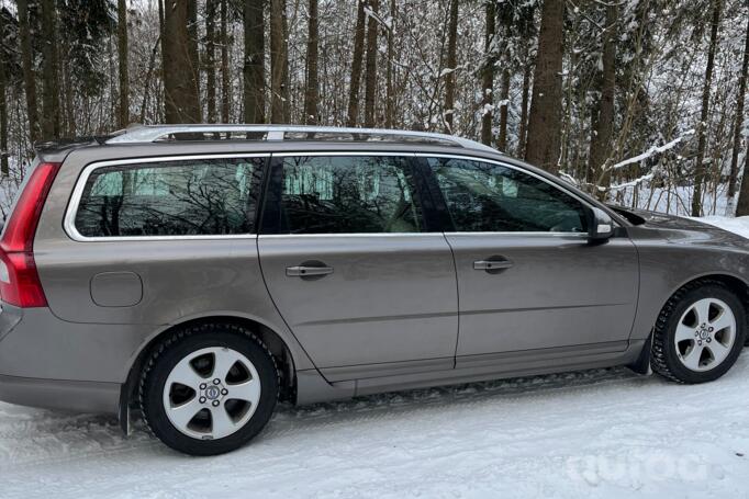 Volvo V70 3 generation wagon