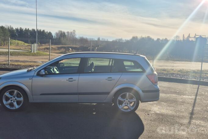 Opel Astra H Hatchback