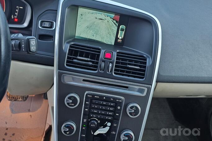 Volvo XC60 1 generation [restyling] Crossover