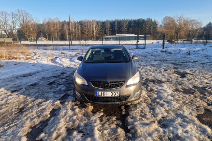 Opel Astra J [restyling] Hatchback 5-doors