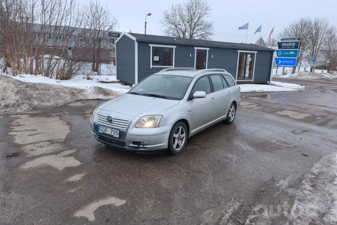 Toyota Avensis 2 generation wagon