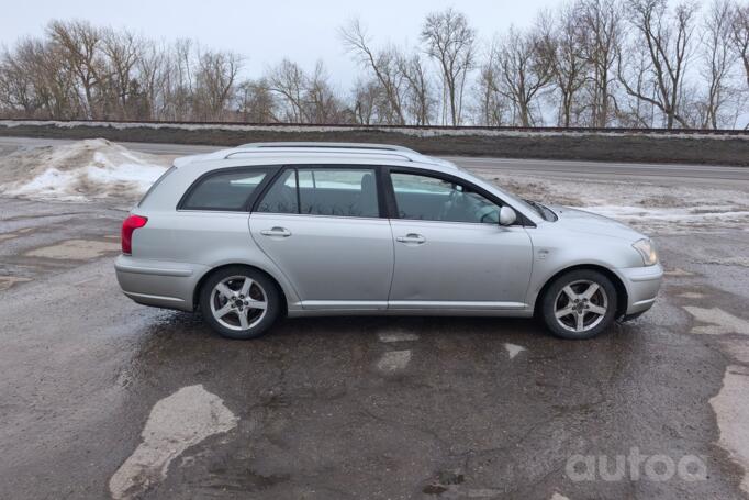 Toyota Avensis 2 generation wagon
