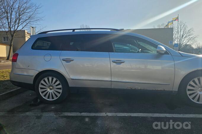 Volkswagen Passat B6 wagon 5-doors