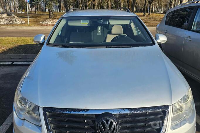 Volkswagen Passat B6 wagon 5-doors