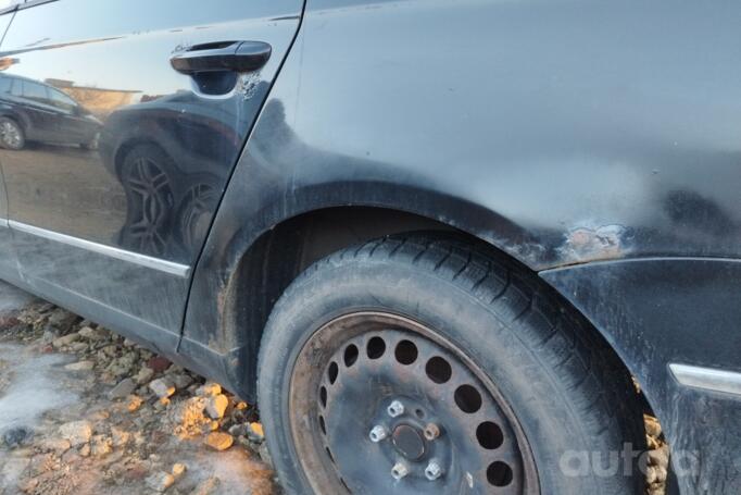 Volkswagen Passat B6 wagon 5-doors