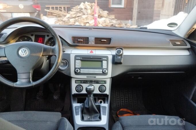 Volkswagen Passat B6 wagon 5-doors