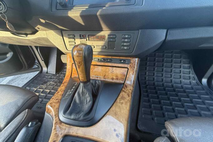 BMW X5 E53 [restyling] Crossover