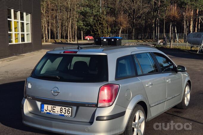 Opel Astra H Hatchback