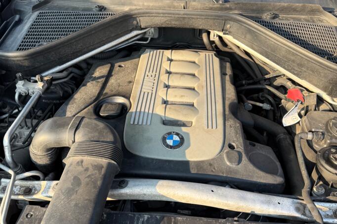 BMW X5 E70 Crossover