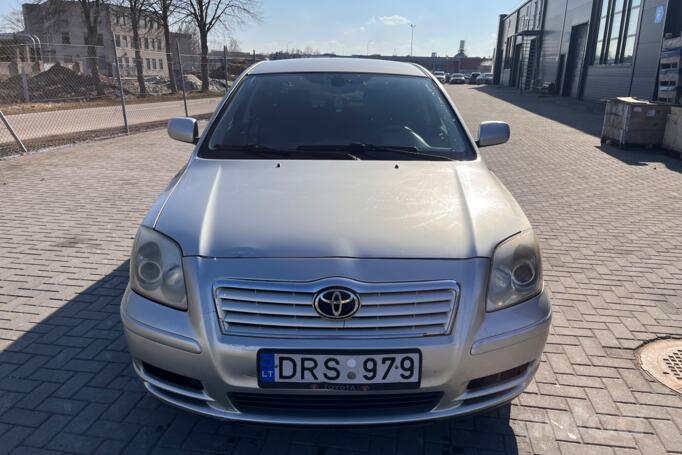 Toyota Avensis 2 generation Sedan