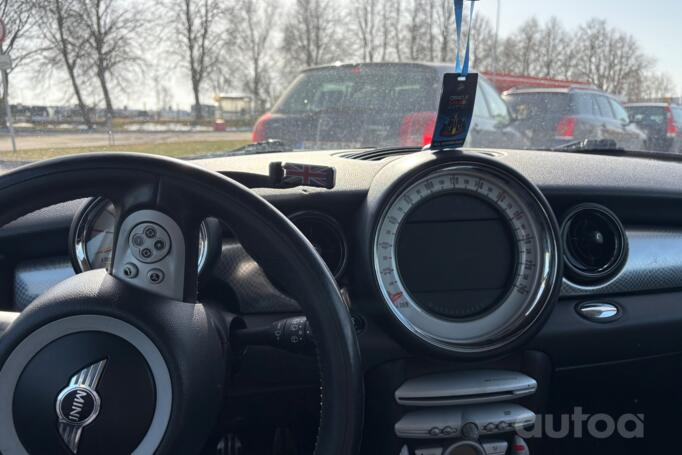 Mini Cooper S R56 Hatchback