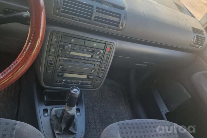 Volkswagen Sharan 1 generation [2th restyling] Minivan