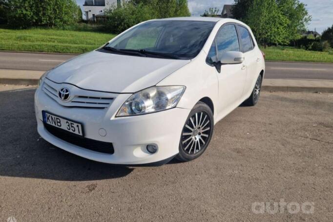 Toyota Auris 1 generation [restyling] Hatchback 5-doors