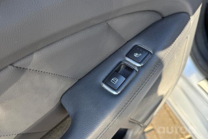 Mercedes-Benz CLS-Class C218/X218 Shooting Brake wagon 5-doors