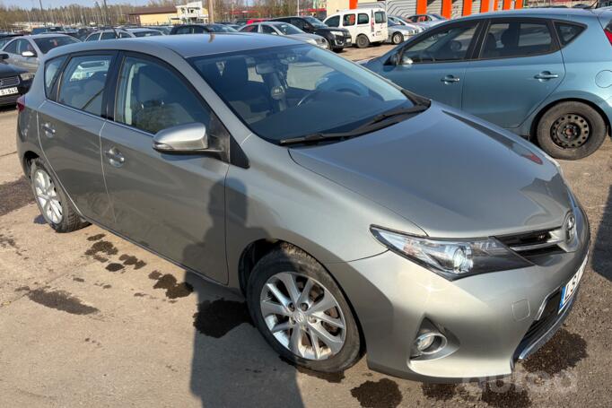 Toyota Auris 2 generation Hatchback 5-doors