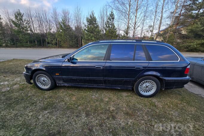 BMW 5 Series E39 Touring wagon