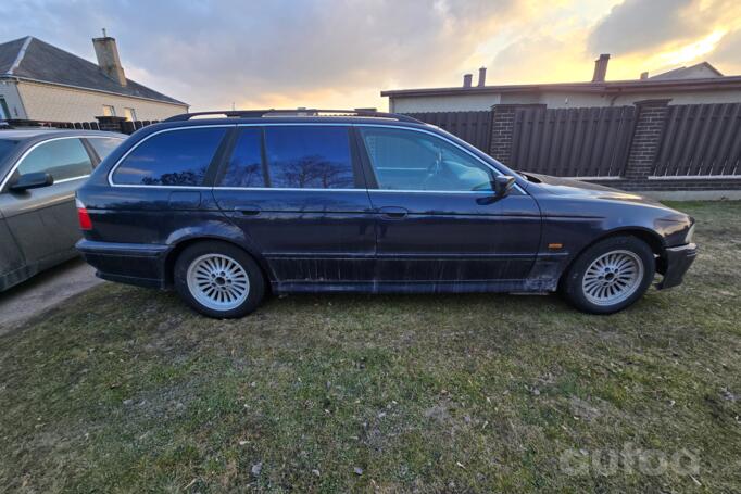 BMW 5 Series E39 Touring wagon