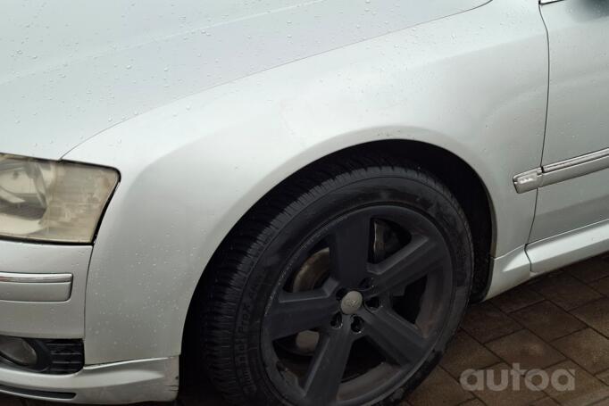 Audi A8 D3/4E Sedan