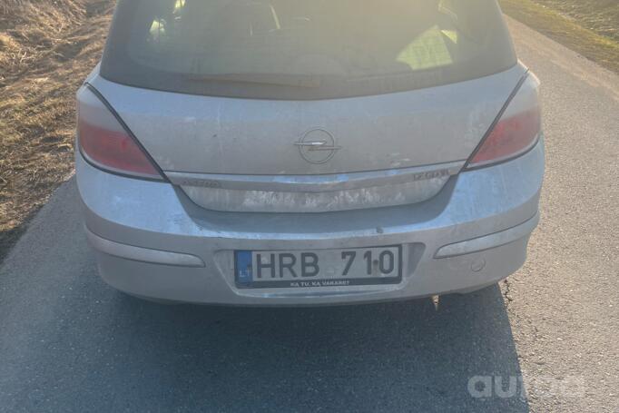 Opel Astra H Hatchback