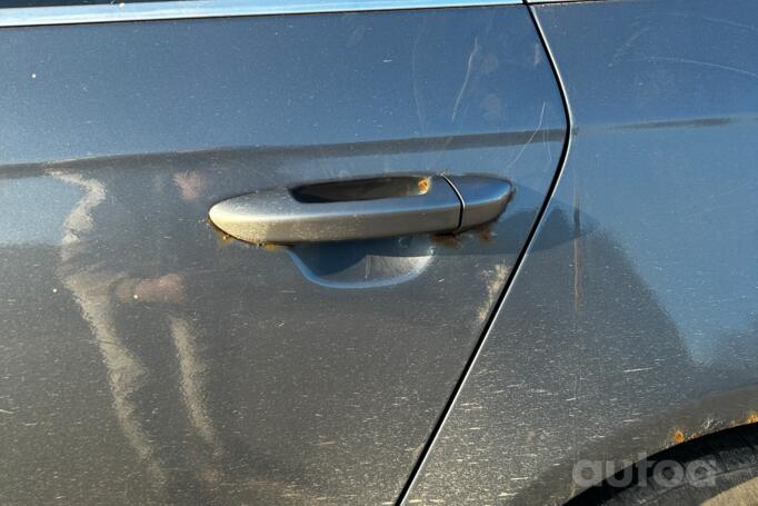 Volkswagen Passat B6 wagon 5-doors