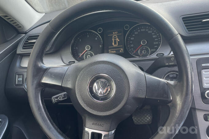 Volkswagen Passat B6 wagon 5-doors