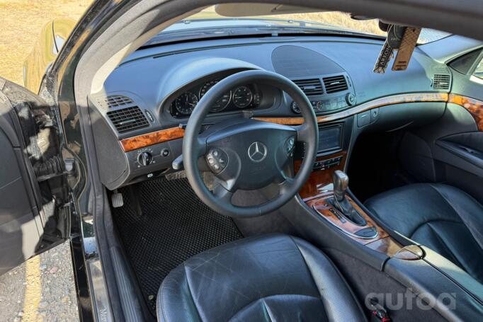 Mercedes-Benz E-Class W211/S211 wagon 5-doors