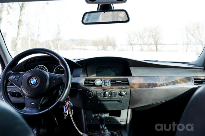 BMW 5 Series E60/E61 Touring wagon