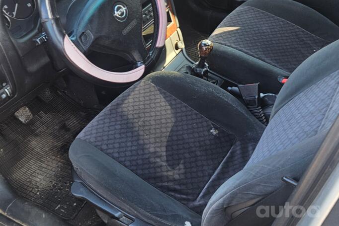 Opel Astra G wagon 5-doors