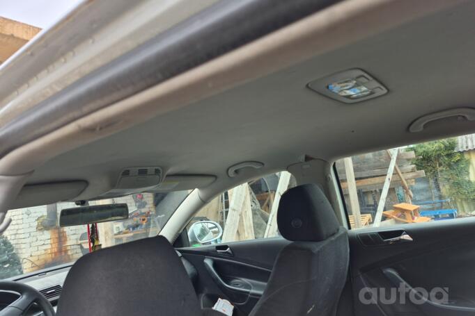 Volkswagen Passat B6 wagon 5-doors