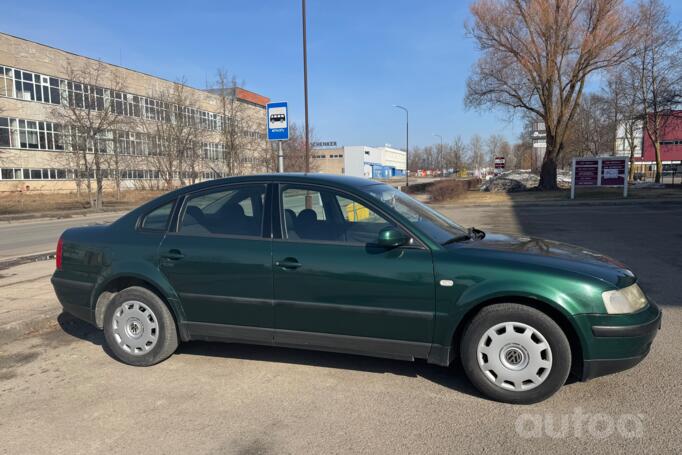 Volkswagen Passat B5 Sedan 4-doors