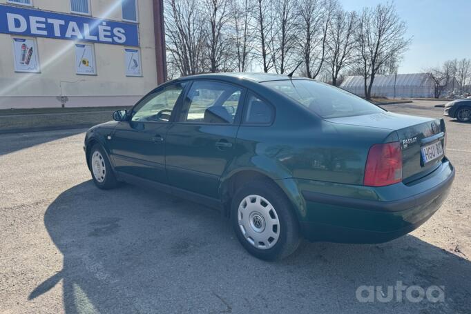 Volkswagen Passat B5 Sedan 4-doors