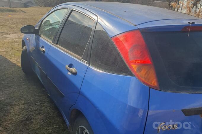 Ford Focus 1 generation Hatchback 5-doors
