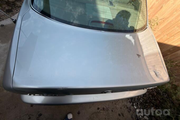 Lexus LS 2 generation Sedan