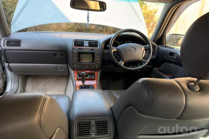 Lexus LS 2 generation Sedan