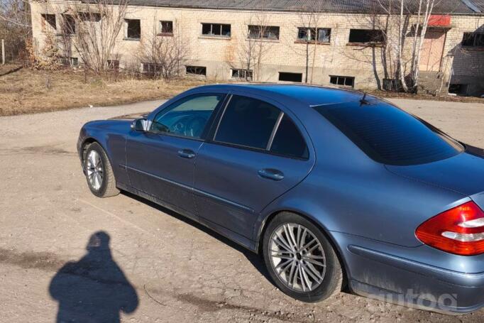 Mercedes-Benz E-Class W211 Sedan