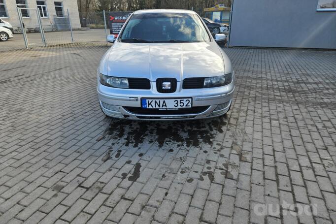 SEAT Leon 1 generation Hatchback