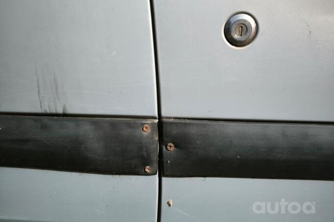 Renault Clio 2 generation Hatchback 5-doors