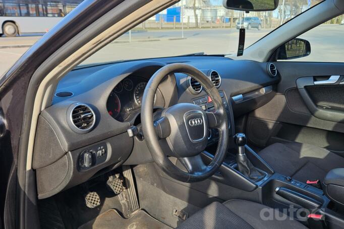 Audi A3 8P/8PA [2th restyling] Sportback hatchback 5-doors