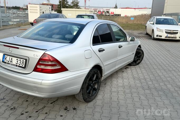 Mercedes-Benz C-Class W203/S203/CL203 Sedan 4-doors