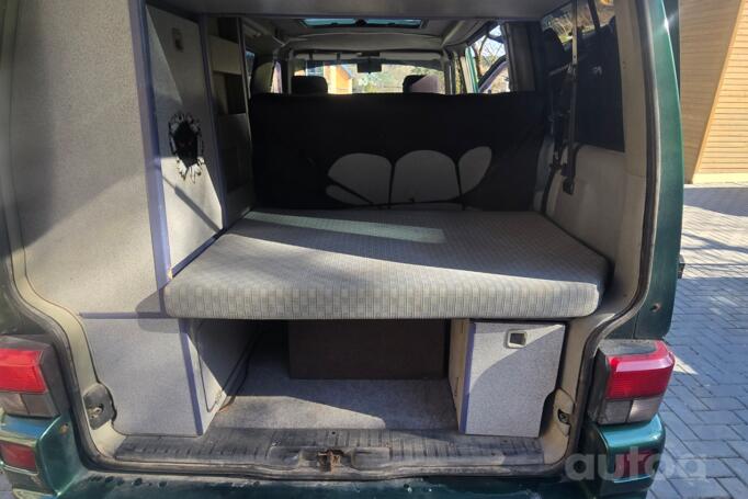 Volkswagen Transporter T4 Minivan 4-doors