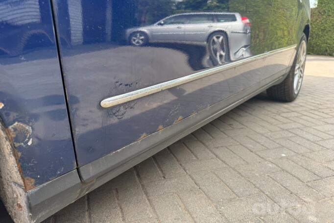 Volkswagen Passat B6 wagon 5-doors