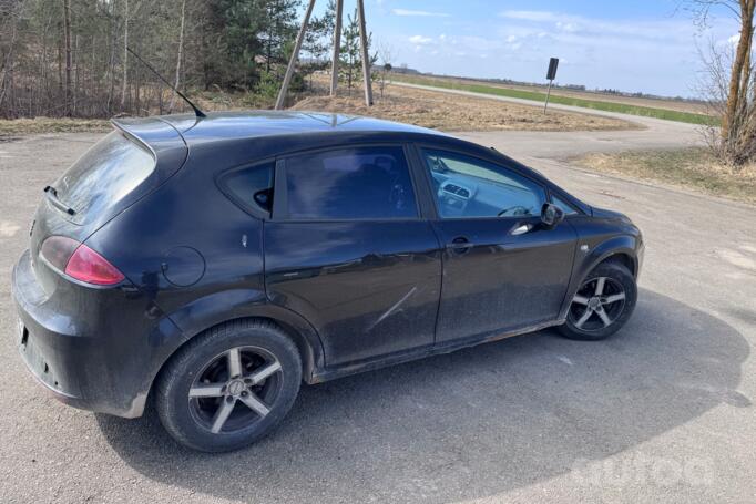 SEAT Leon 2 generation Hatchback 5-doors