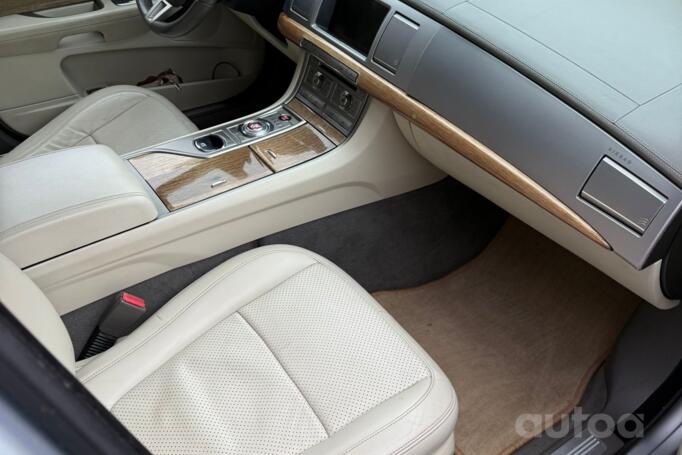 Jaguar XF X250 Sedan 4-doors