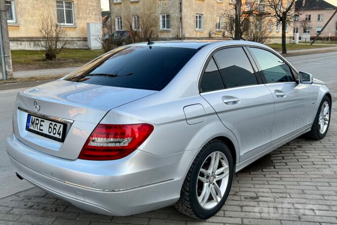 Mercedes-Benz C-Class W204/S204/C204 [restyling] Sedan 4-doors