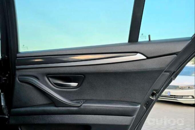 BMW 5 Series F07/F10/F11 [restyling] Touring wagon